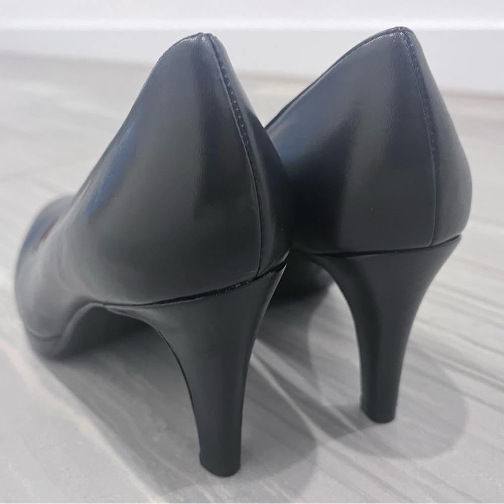 Naturalizer NWOT N5 Contour Michelle Leather pumps Black with 3” heel Size 6.5 - Picture 5 of 15